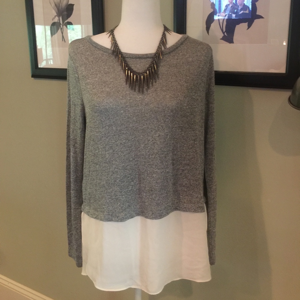 NWOT LOFT Sweater-Size Small